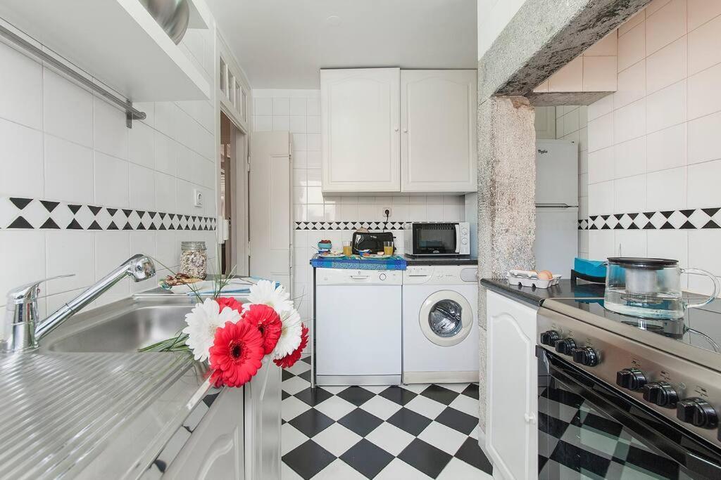 Charming 2 Bedroom Apartment Avenida Da Liberdade Lisbon Exterior photo